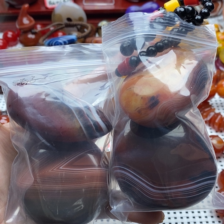 强***子玛瑙/玉髓未镶嵌颈饰