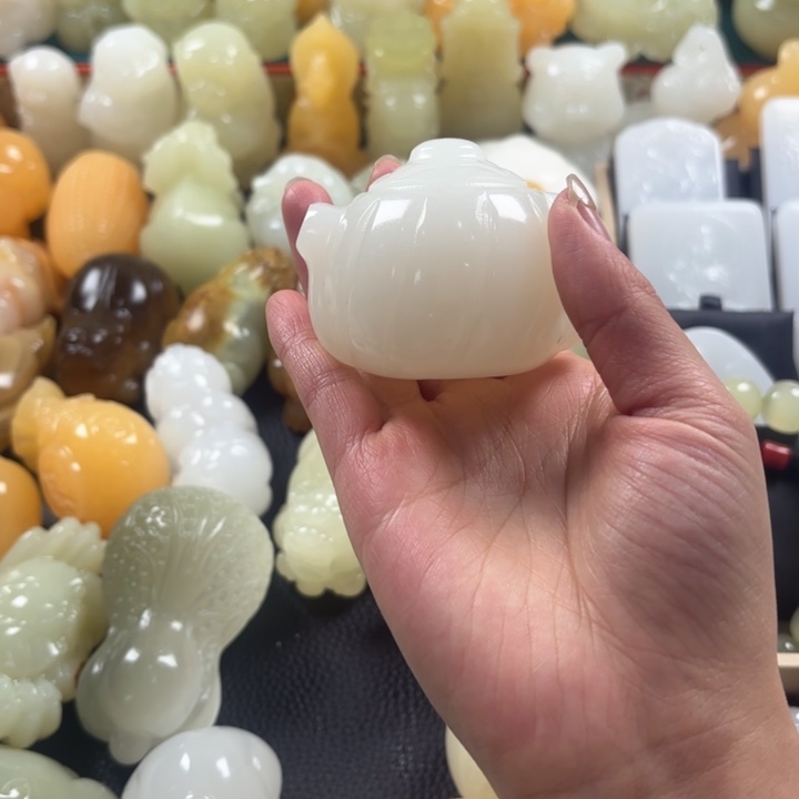 苏***丸石材昆仑山脉白色把把壶