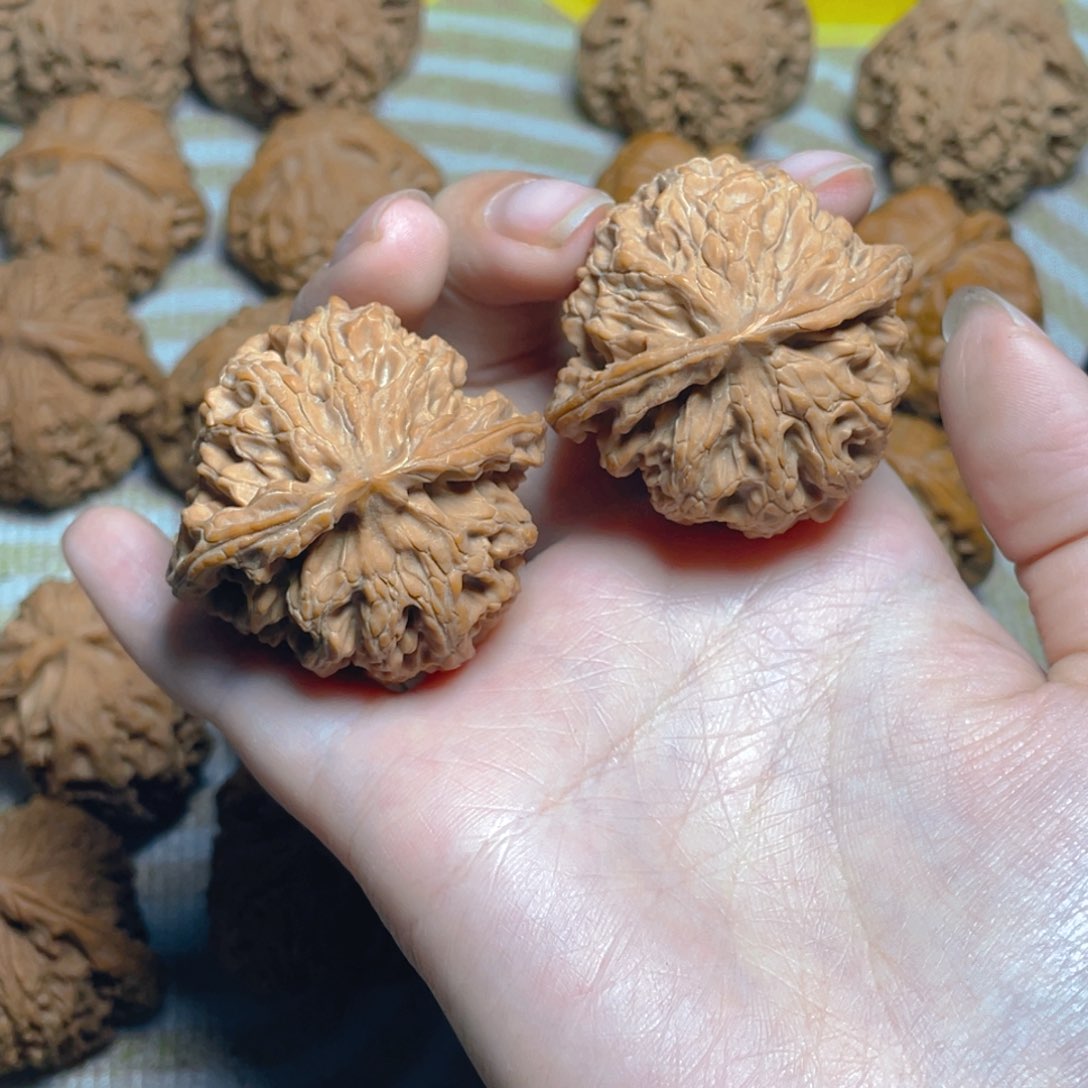 桃核吊坠42苹果园狮子头