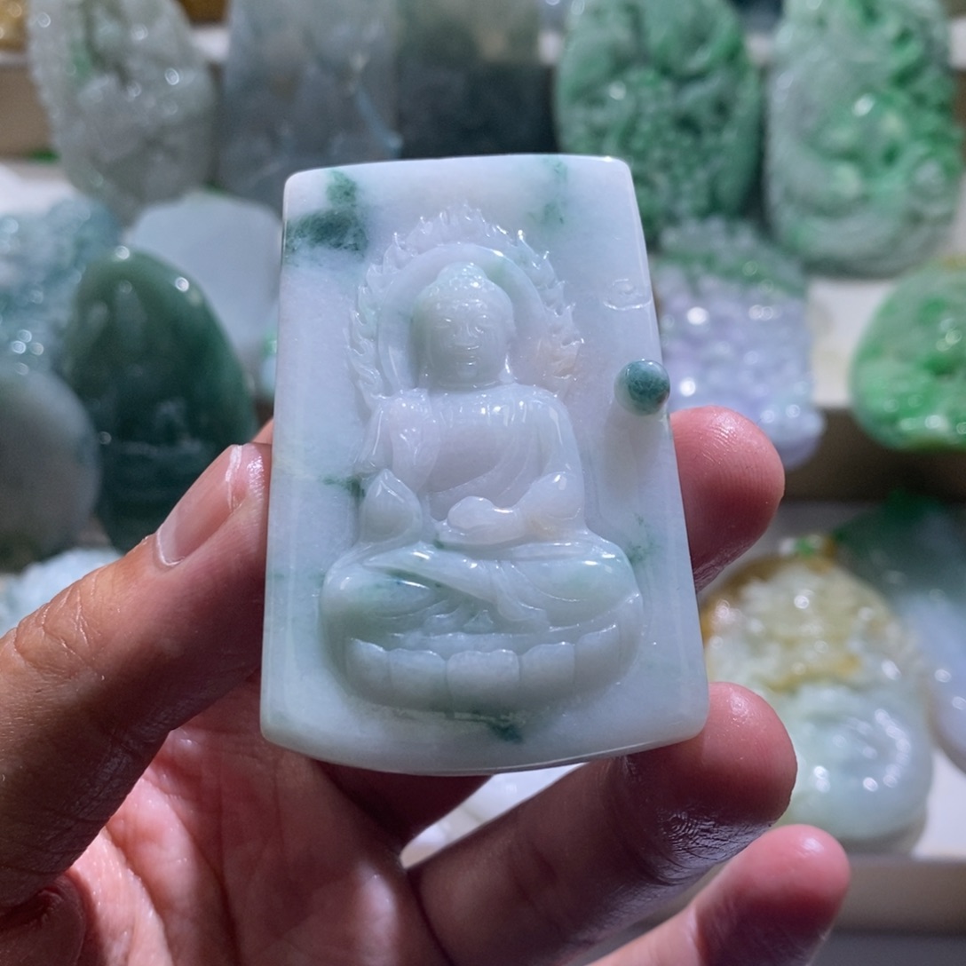 【闪购商品】翡翠颈饰未镶嵌猕***姐阿咪