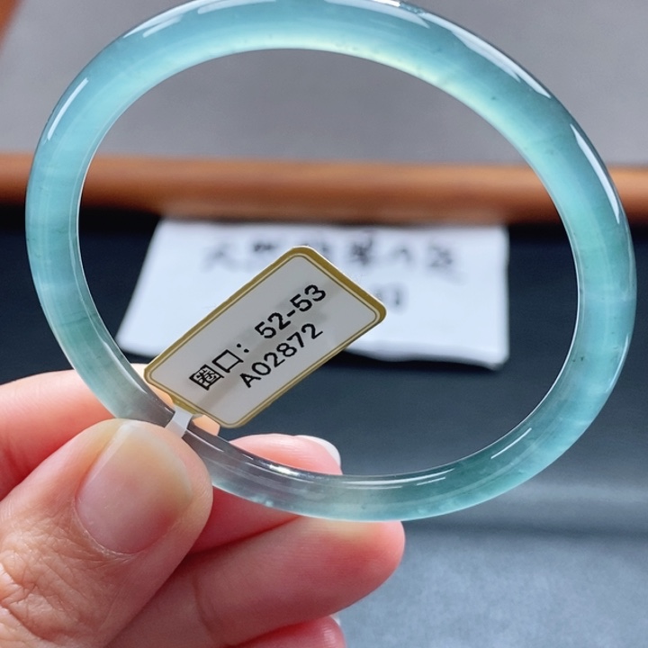 翡翠未镶嵌手镯天然手镯1