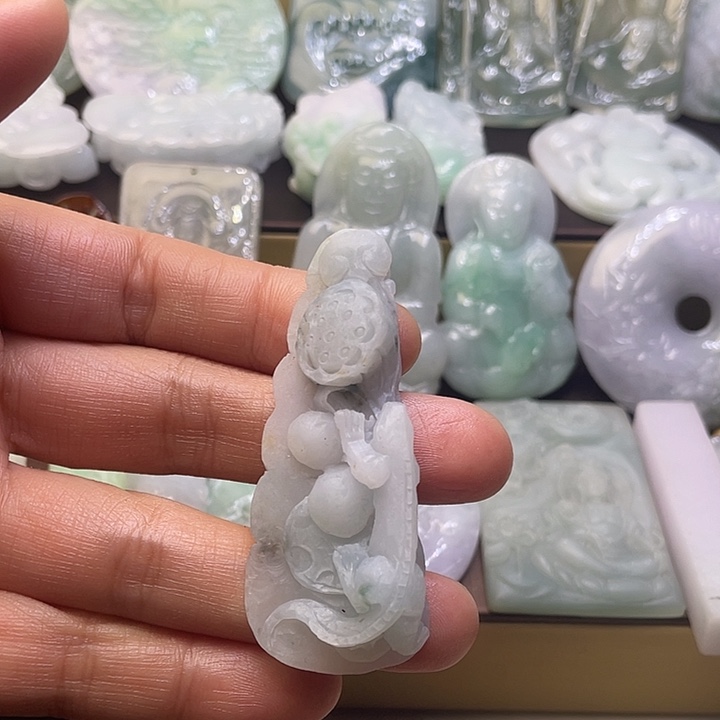 定制翡翠未镶嵌缅甸翡翠