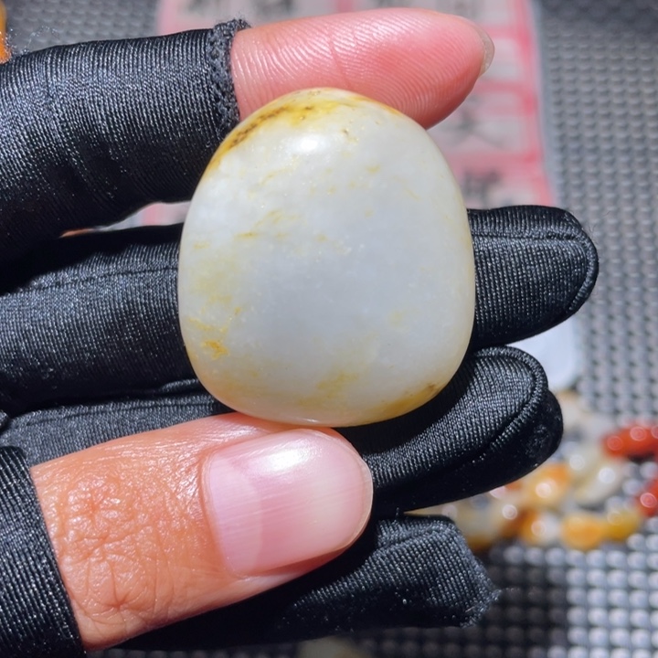 心***n和田玉未镶嵌颈饰