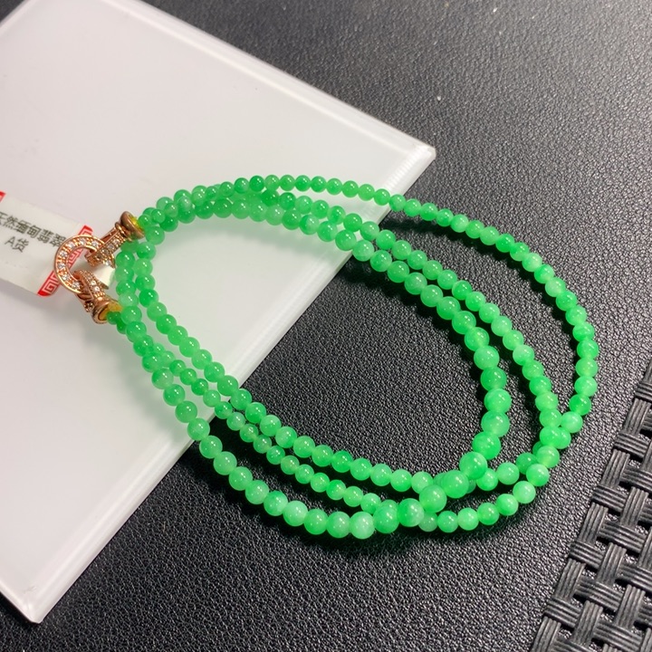 翡翠未镶嵌颈饰项链