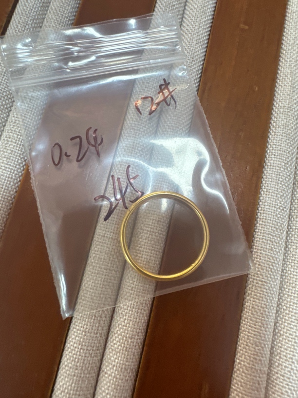 0.24 足金999 亮面戒指  12圈口