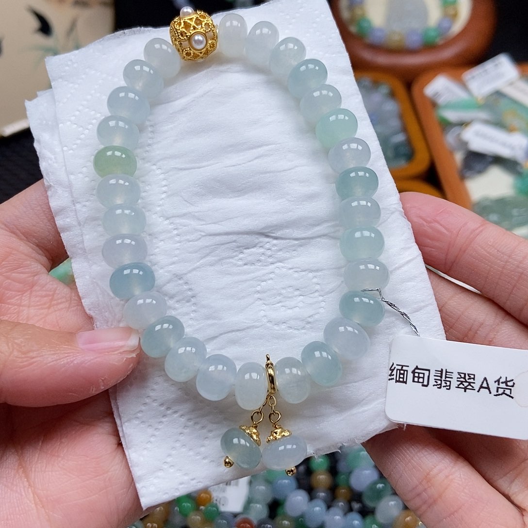 未镶嵌挂件翡翠闪