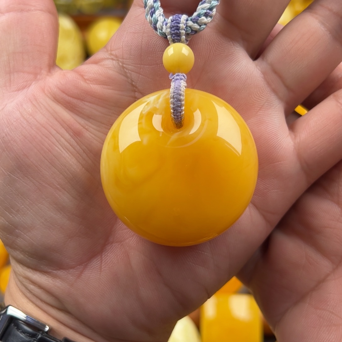 琥珀颈饰未镶嵌纯天然蜜蜡