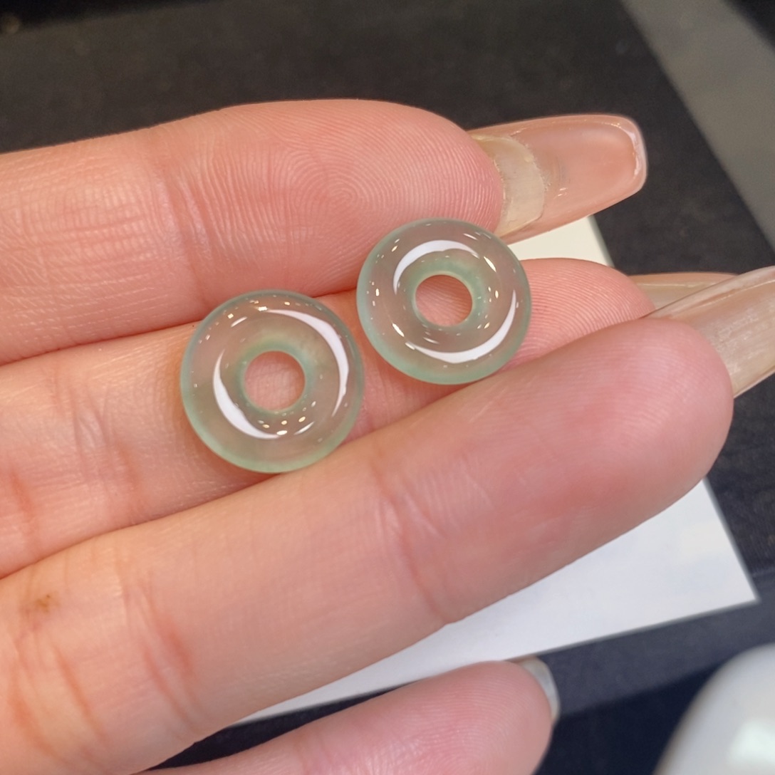 翡翠耳饰未镶嵌甜甜圈