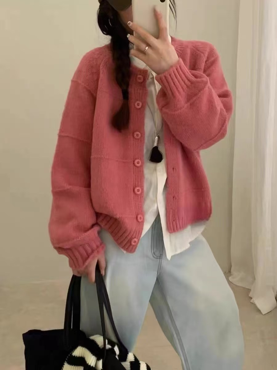 韩系纯色圆领线条设计感短款针织开衫女秋冬宽松小个子毛衣外套