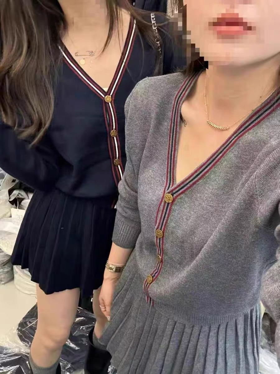 秋季m风减龄针织百褶短裙小个子气质显瘦复古学院风两件套装长袖