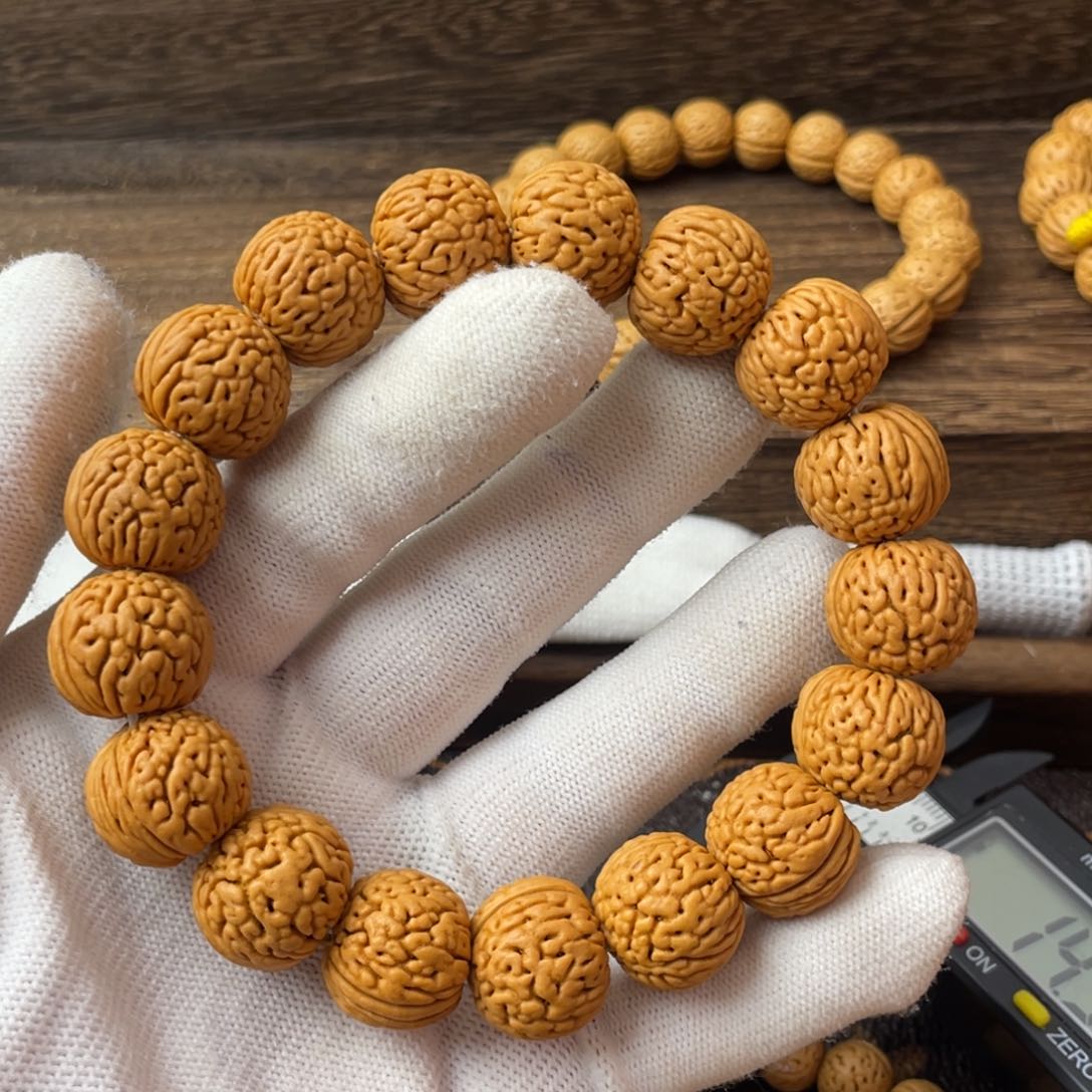 吊坠桃核梦**兰野生蟠龙