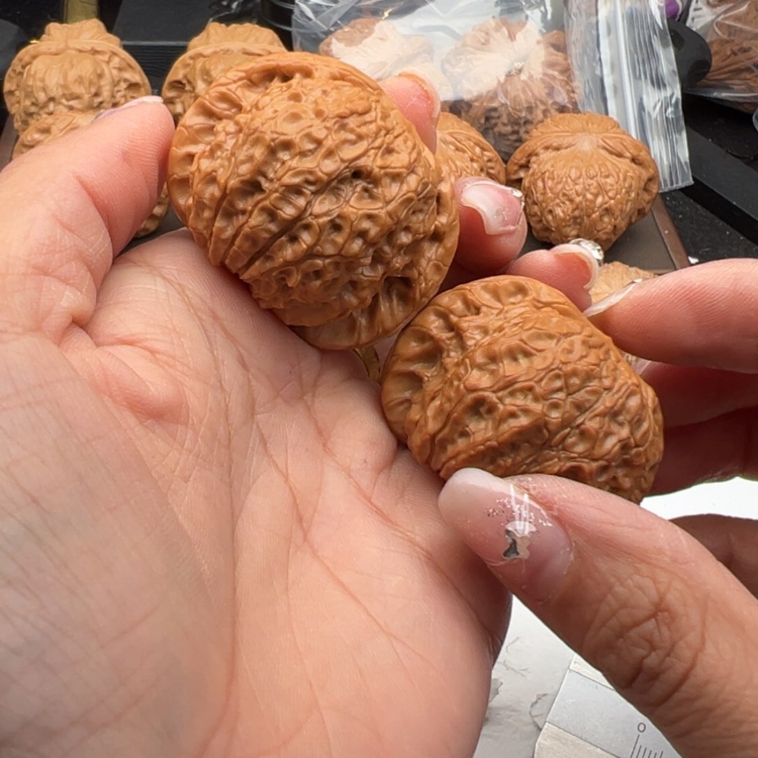 文玩核桃把件血麒麟43