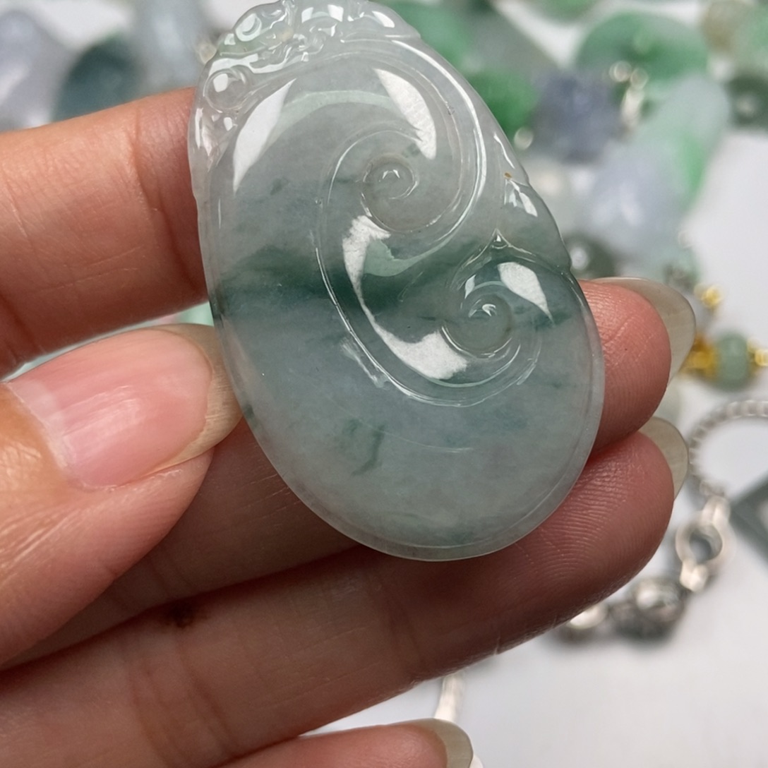 翡翠未镶嵌颈饰翡翠