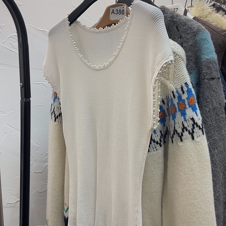 今天新款 白色针织衫