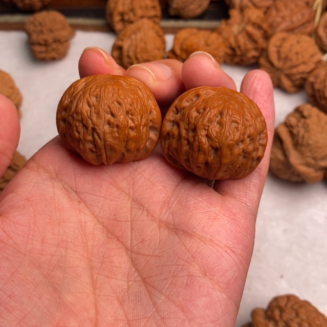 文玩核桃吊坠铁锤