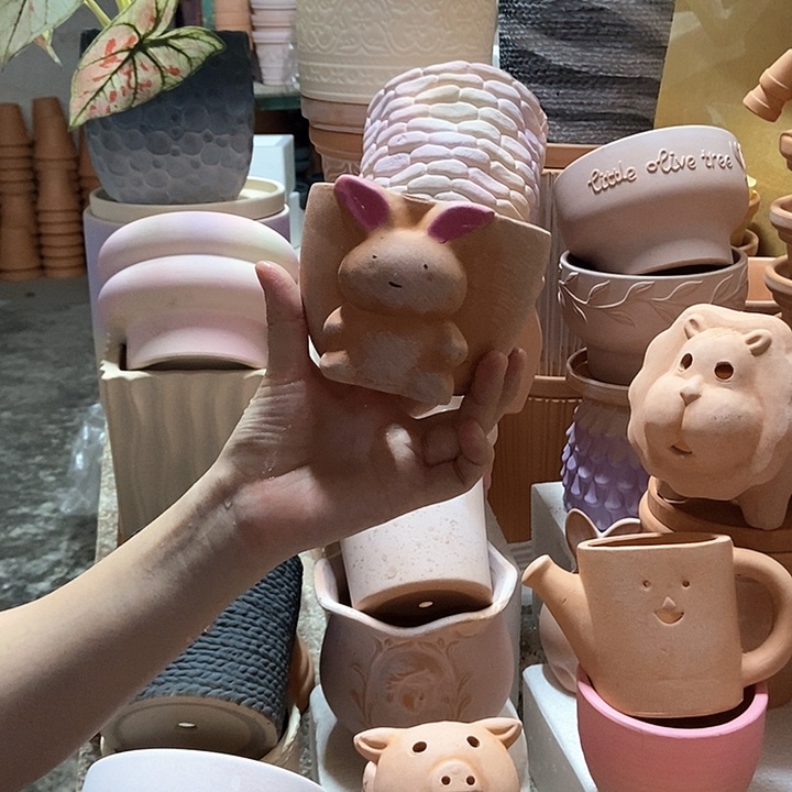 11×8彩绘小兔子花盆 粗陶1个