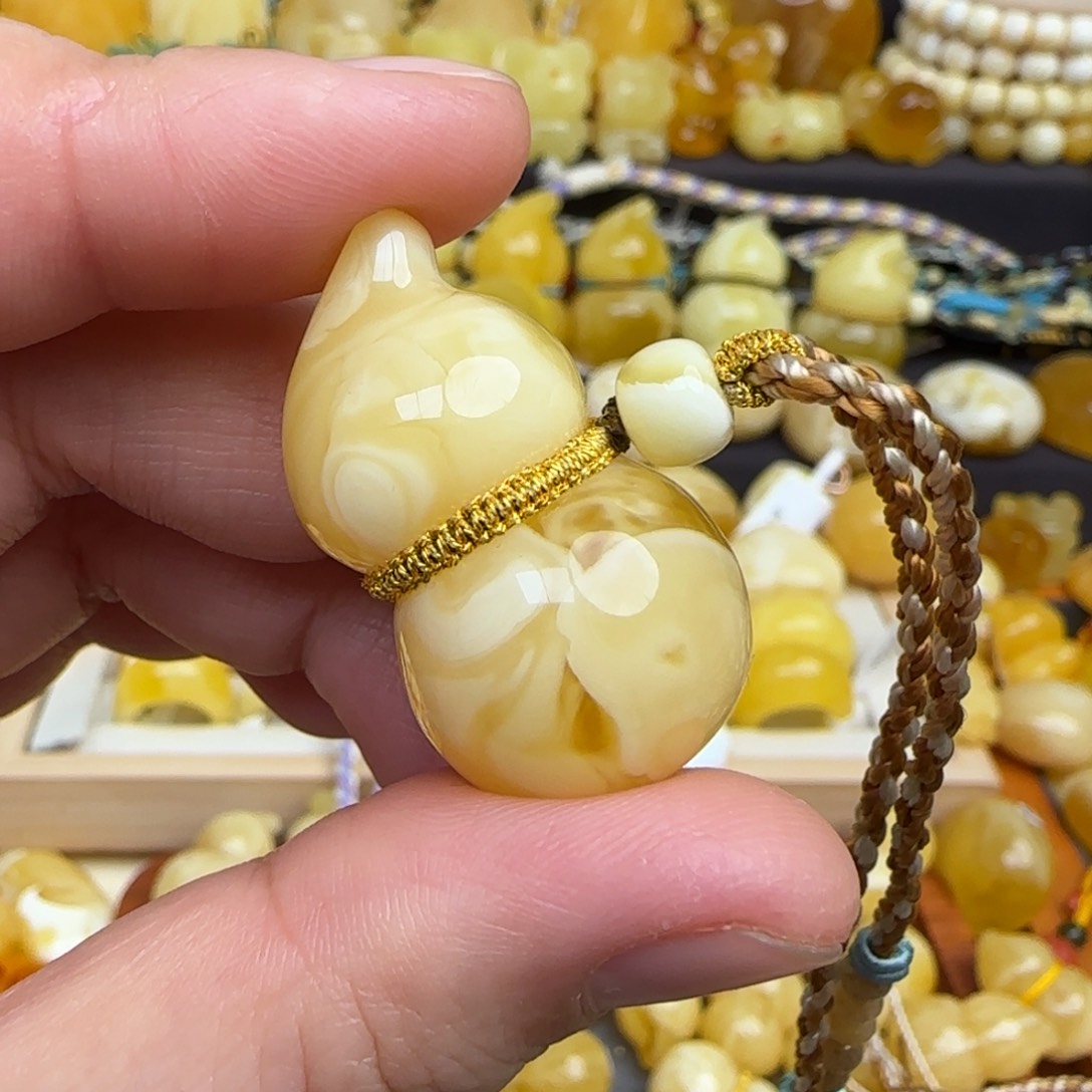 蜜蜡套链未镶嵌天然俄料溶洞妖花蜜蜡葫芦吊坠