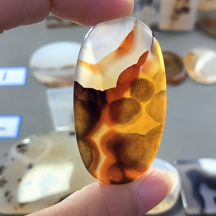 未镶嵌颈饰玛瑙/玉髓