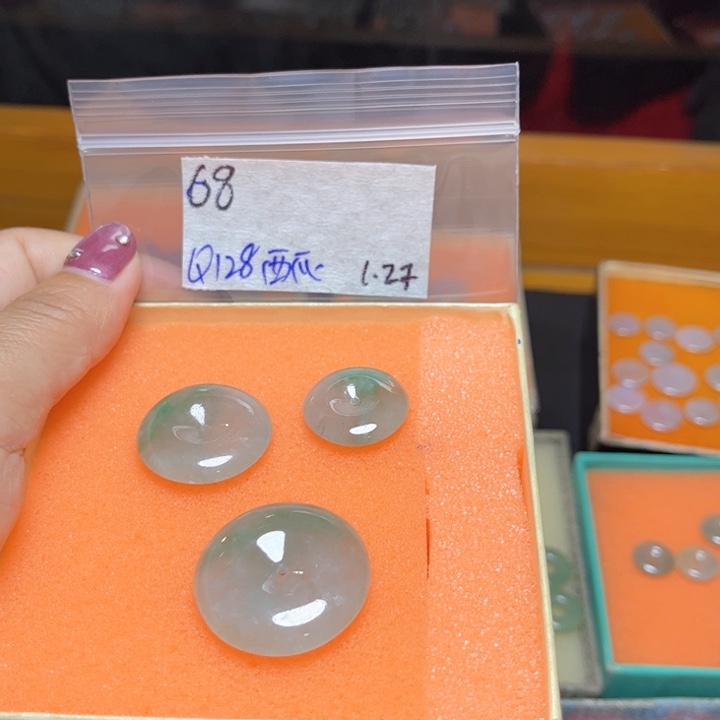 定制翡翠未镶嵌西***?不