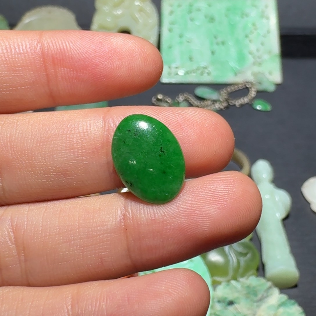 翡翠未镶嵌颈饰用****8