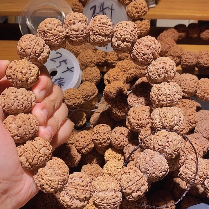 I***D金刚菩提手串这样