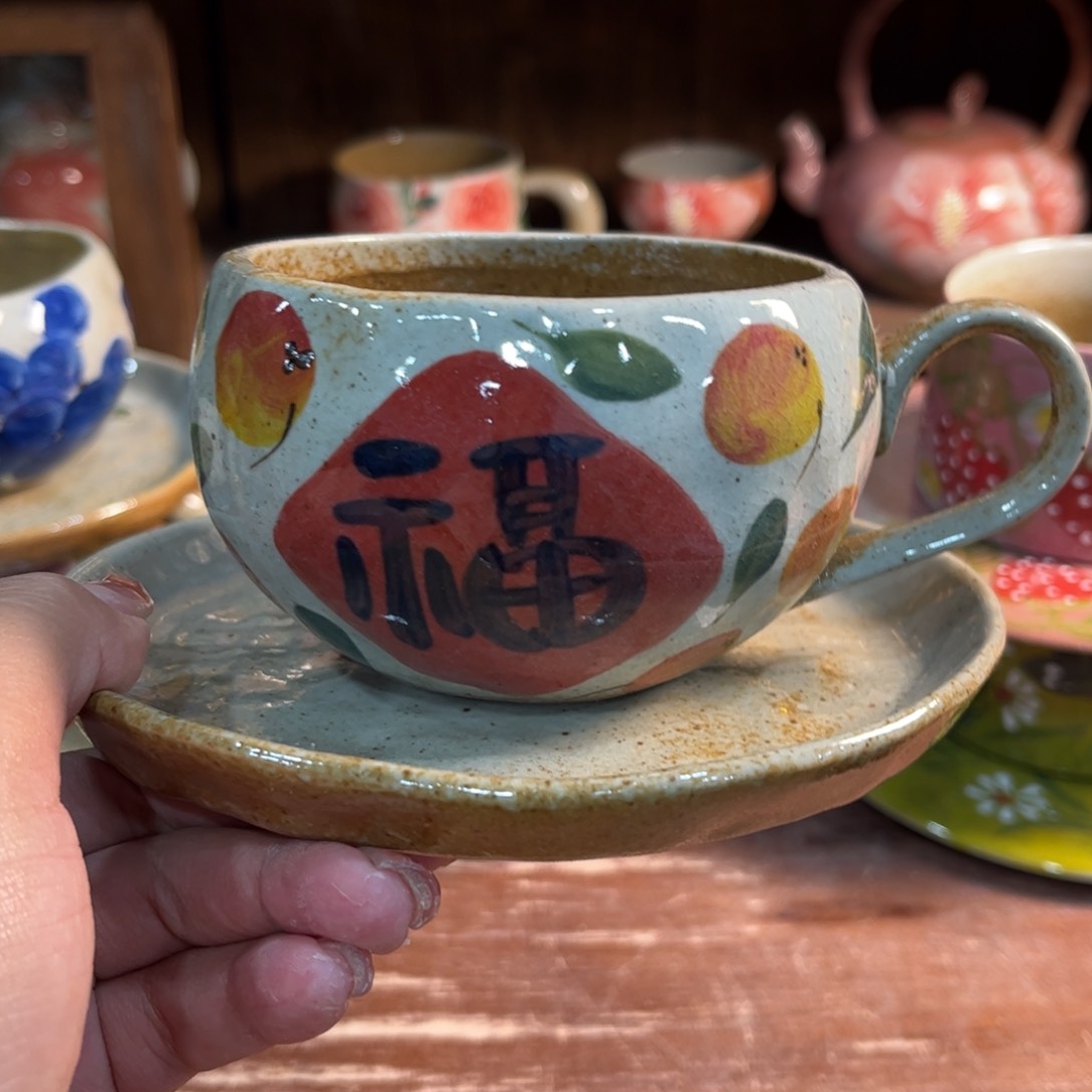 瓷片红红火火过大年