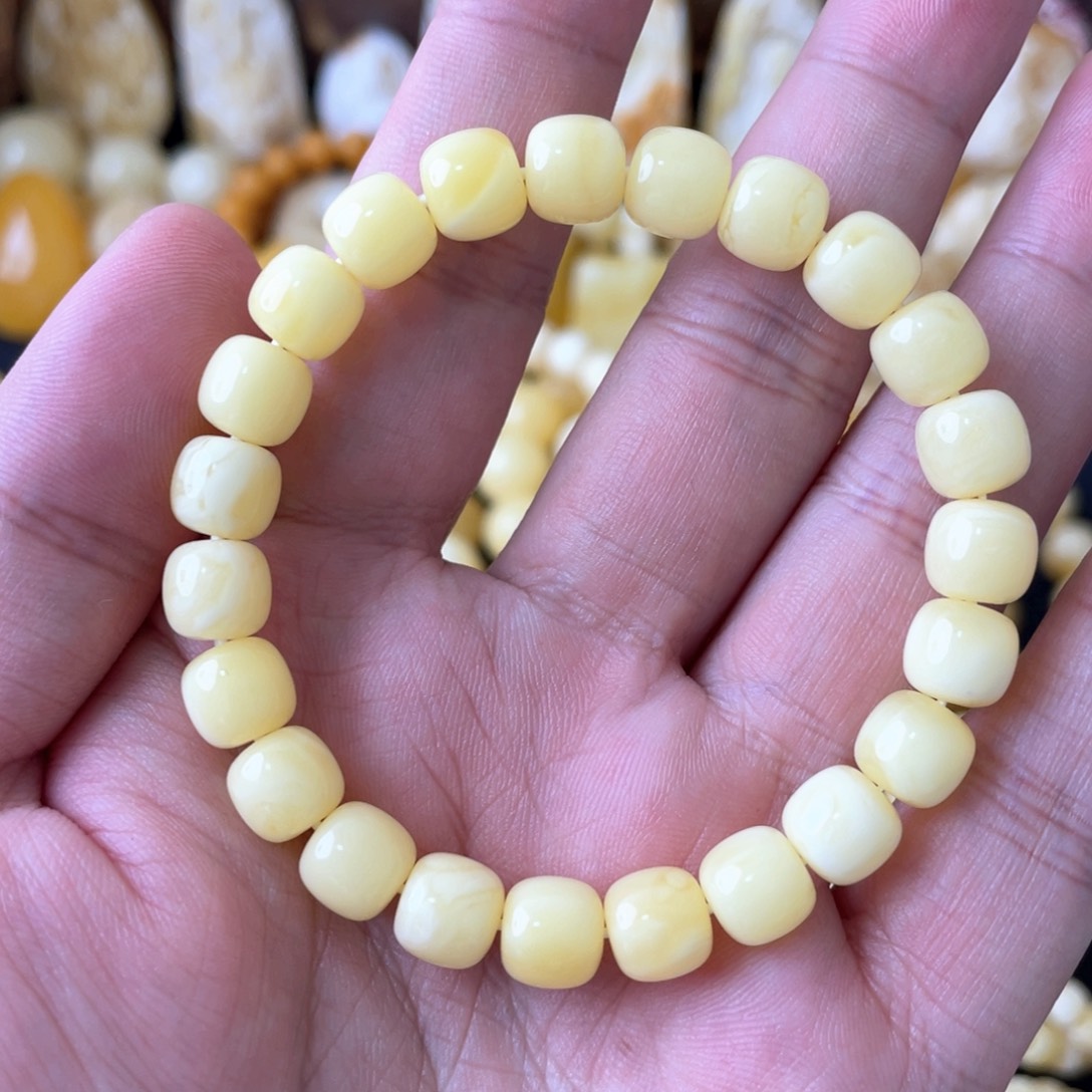 琥珀手串未镶嵌8+俄料满蜡白花高桩精工老型手串