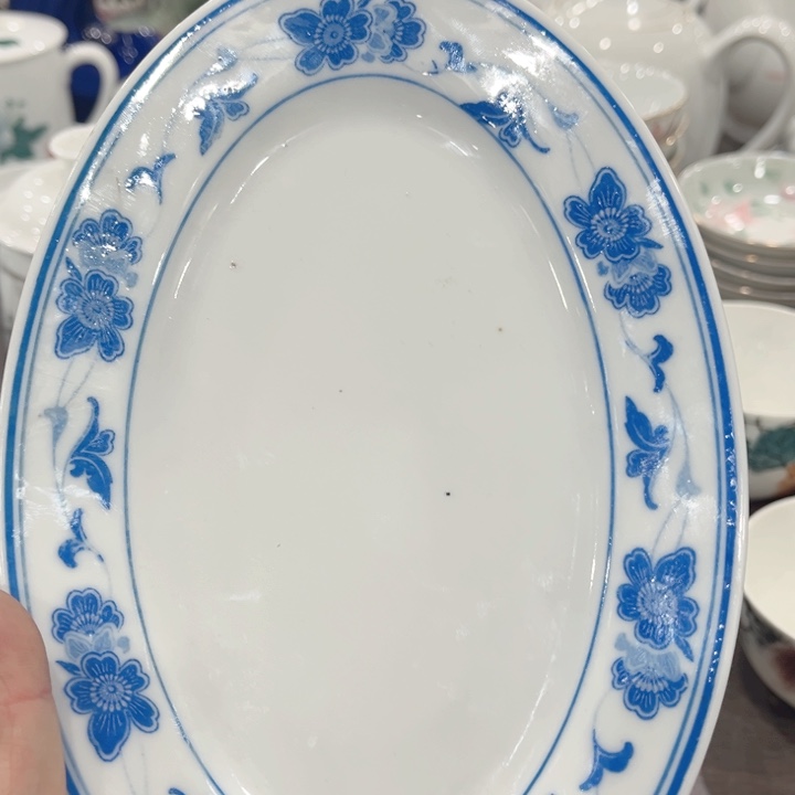 壶釉下五彩的瓷器和瓷器