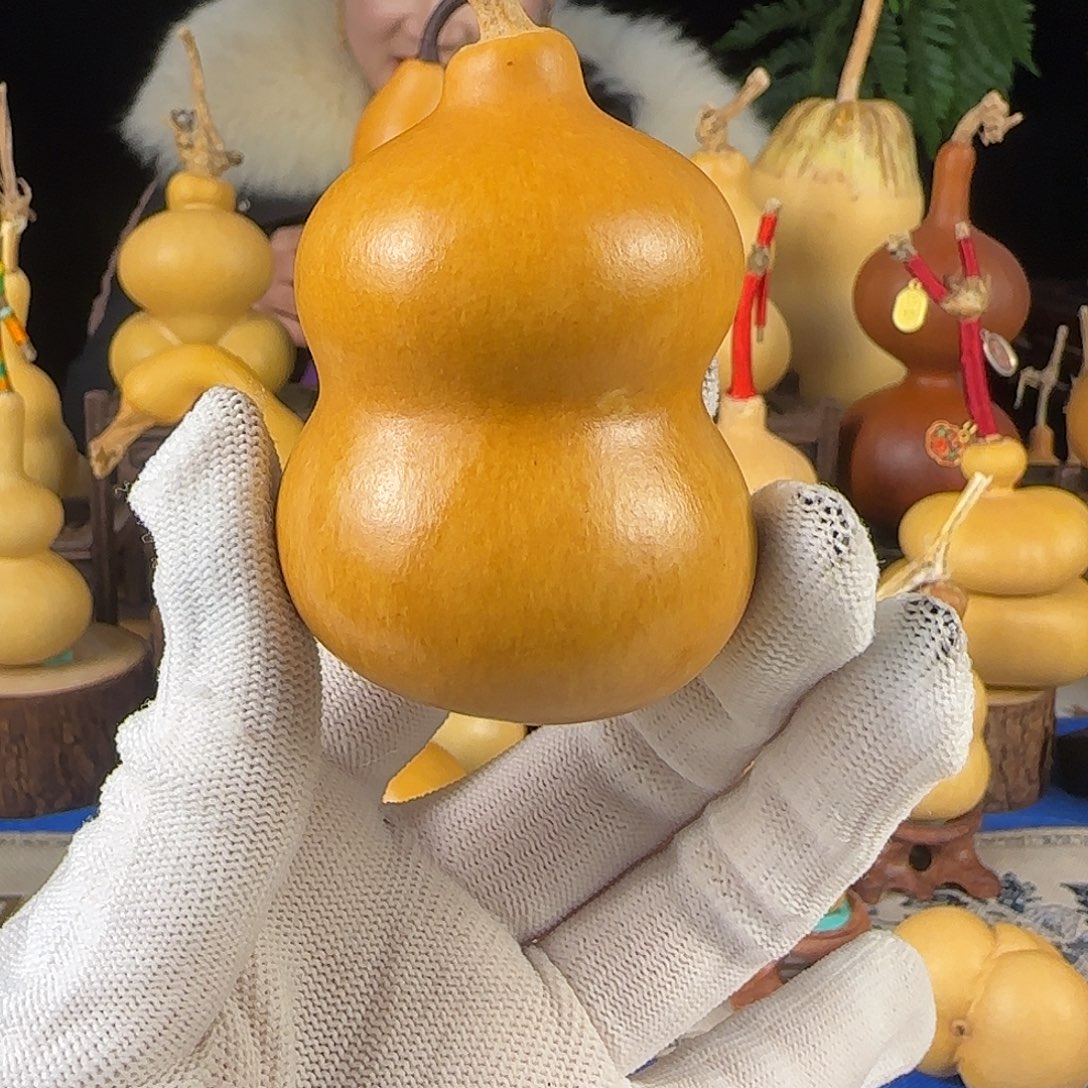 白****大叶紫檀（黑酸枝木类）