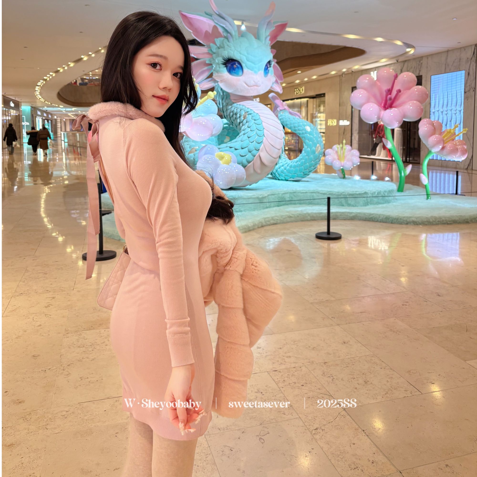 小姨妈yoobaby 东京小妖精100%真丝羊毛芬兰雕雕围领人丝连衣裙