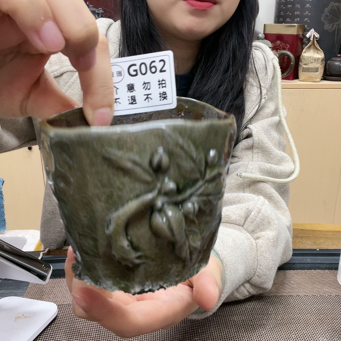 壶062老韩坭兴陶（0.0）微瑕寿桃杯