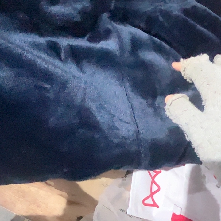 品牌法莱绒睡裤m码。    