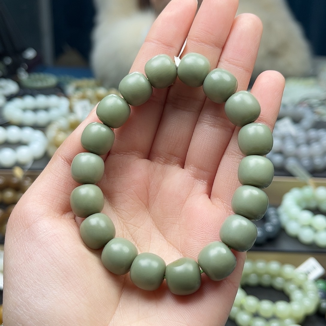 和田玉手链未镶嵌