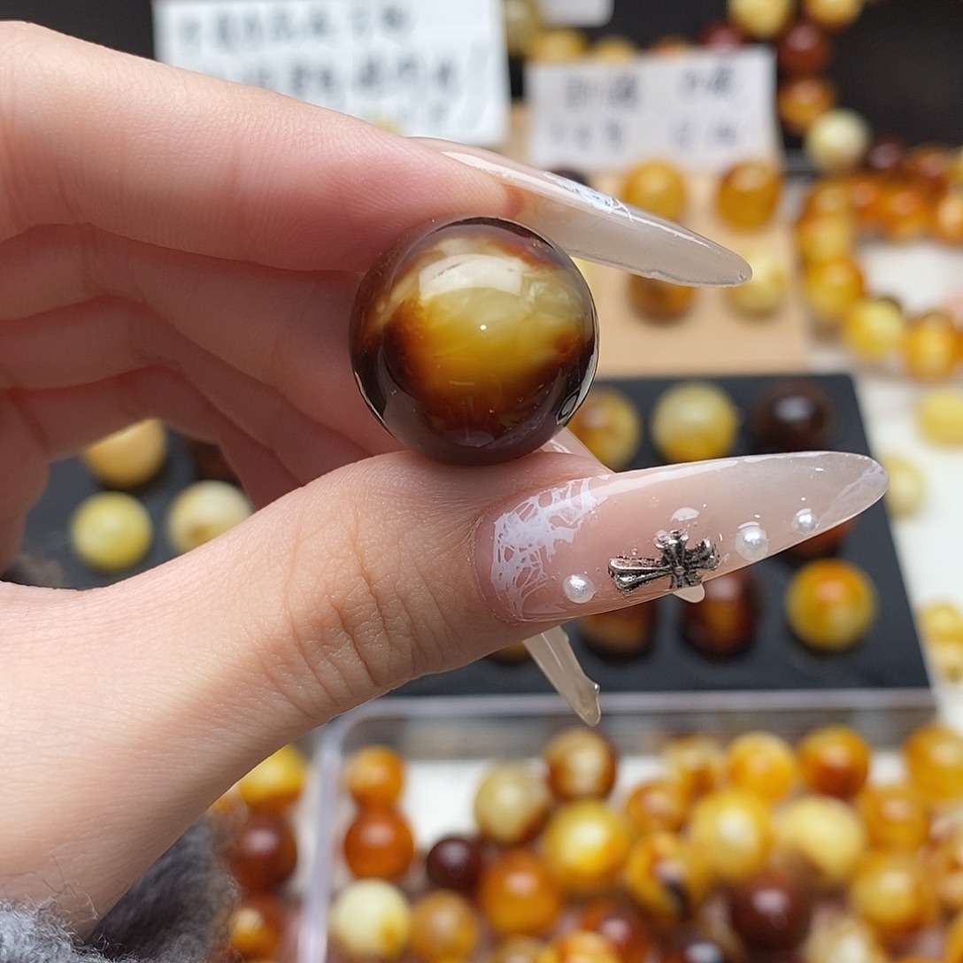 喜***品虫珀未镶嵌裸石蜜蜡