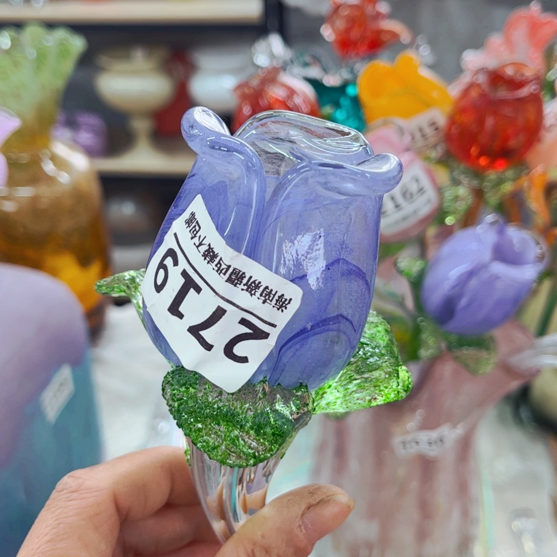 2719 ，家悦琉璃花瓶摆件