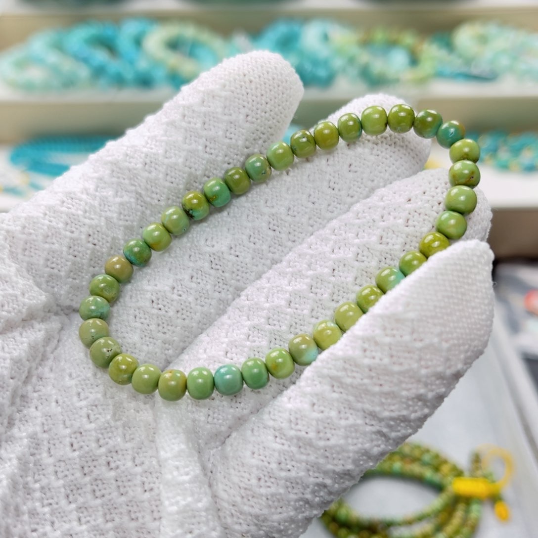 绿松石绿松石未镶嵌