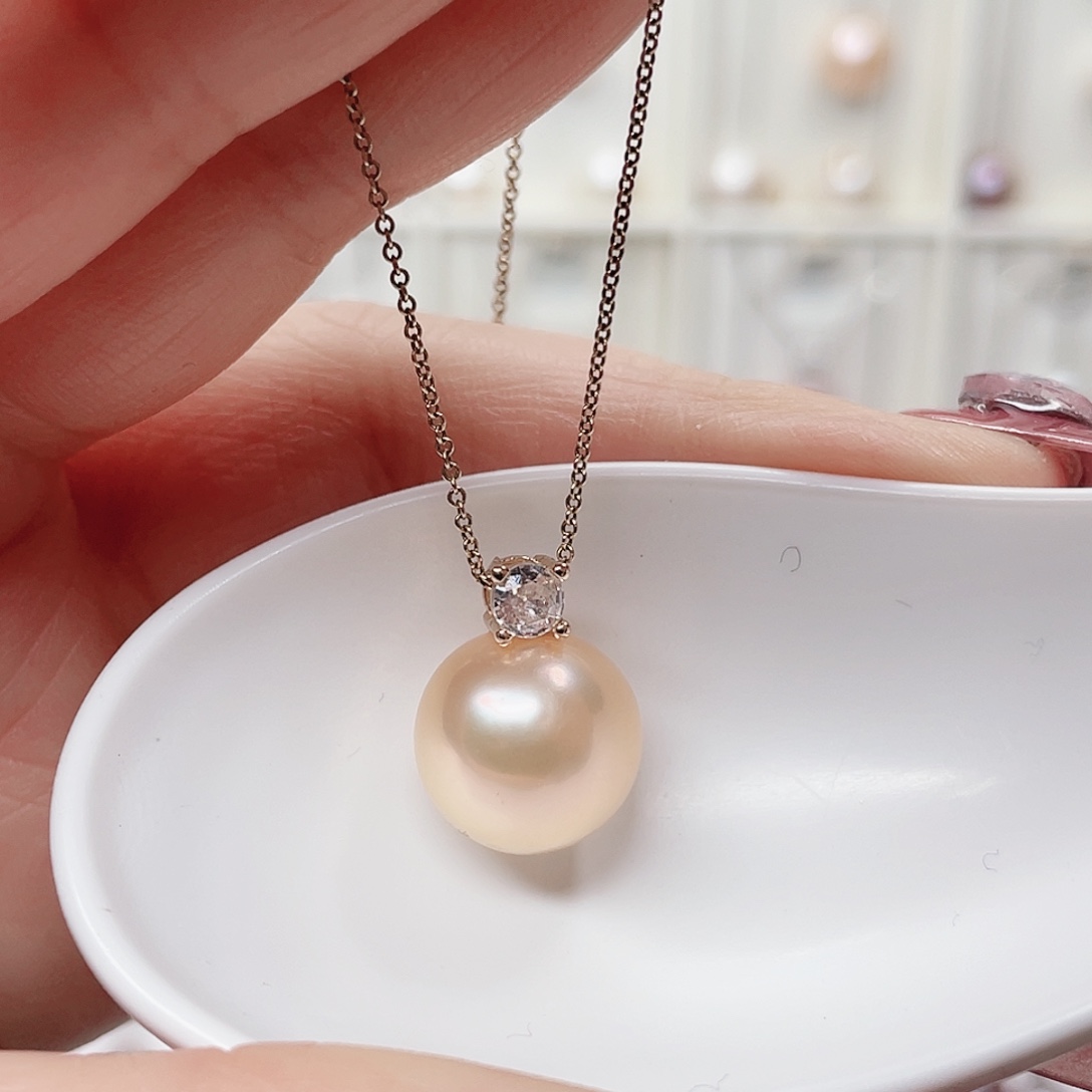 淡水珍珠吊坠(赠链)合金