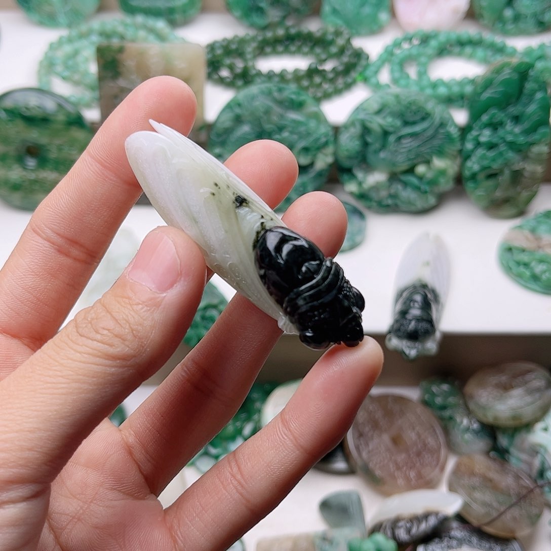 独山玉挂件未镶嵌