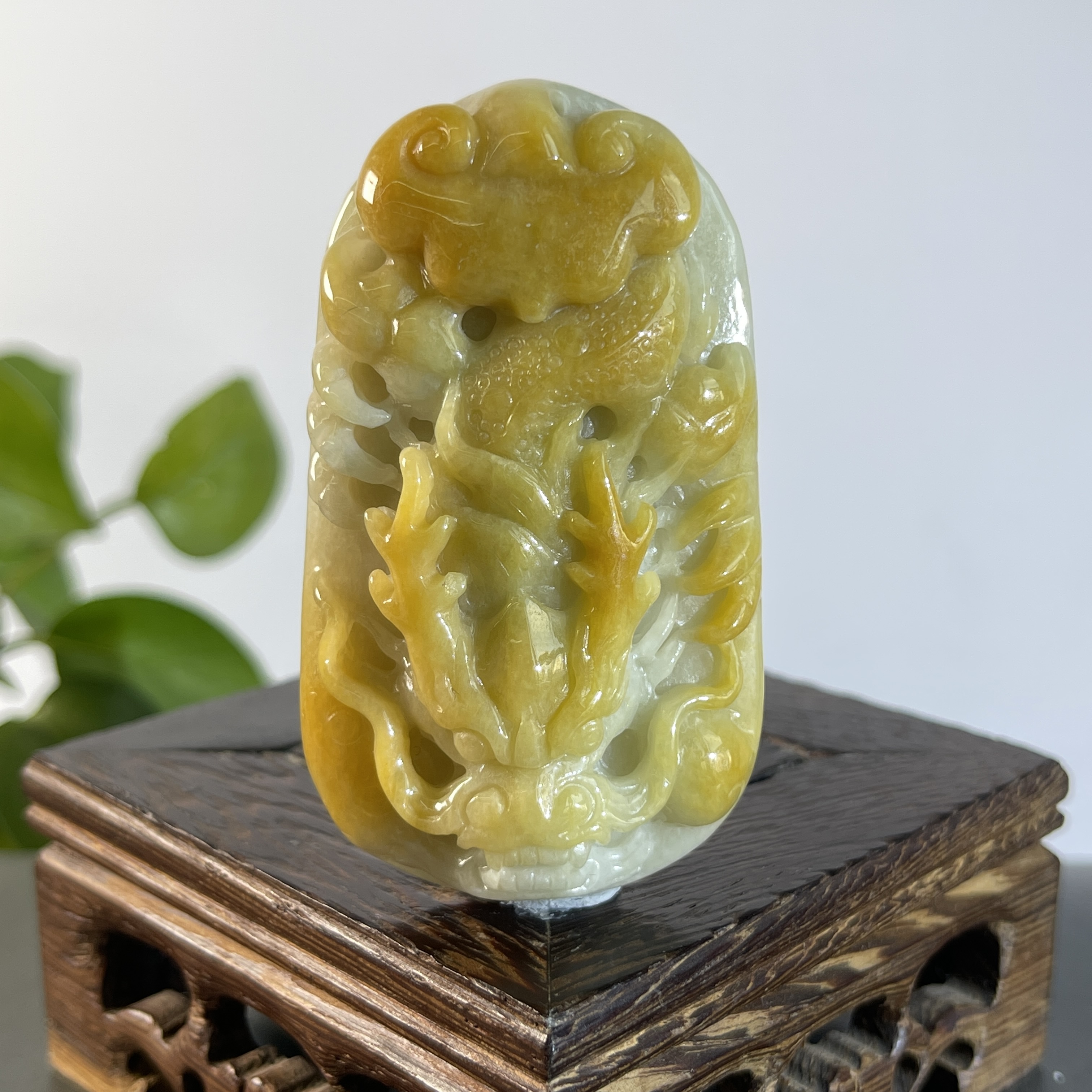 JSB28-52  天然缅甸A货翡翠  龙牌