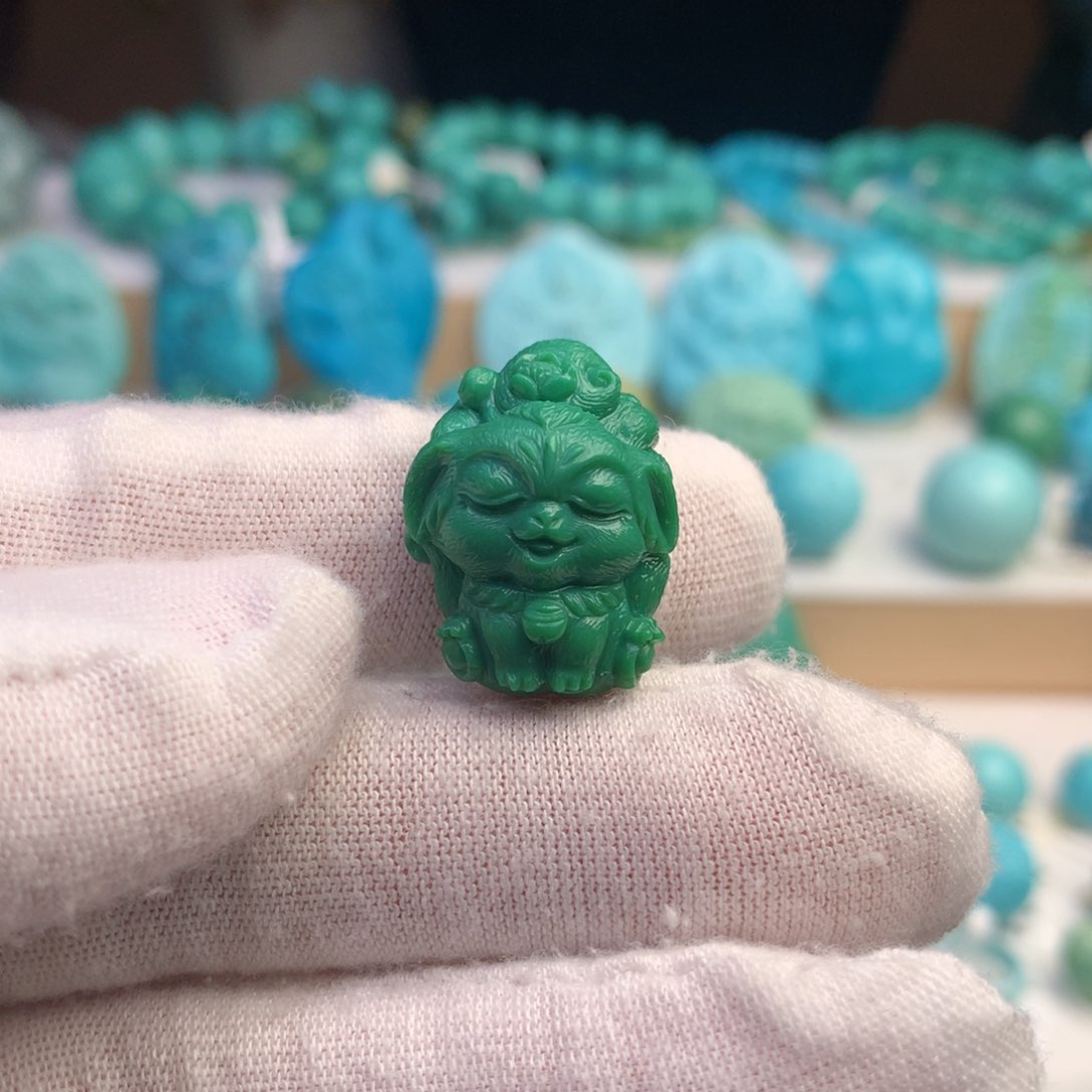 18K金镶嵌绿松石珠宝奇石