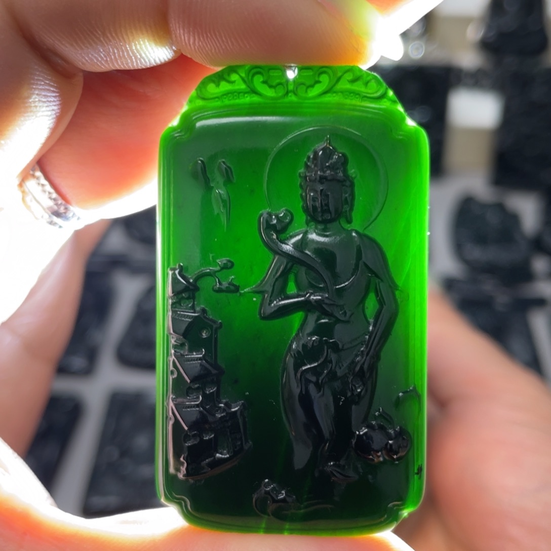 蛇纹石玉未镶嵌吊坠