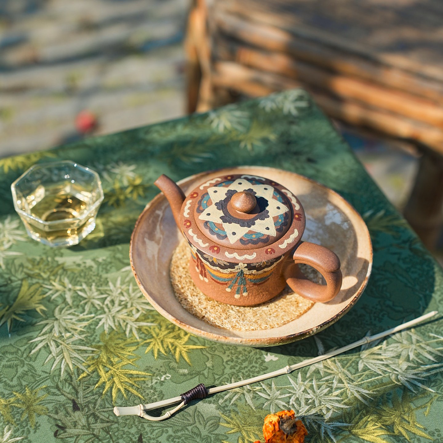 刘素素敦煌·宝相莲原创设计五彩紫砂泥绘150c