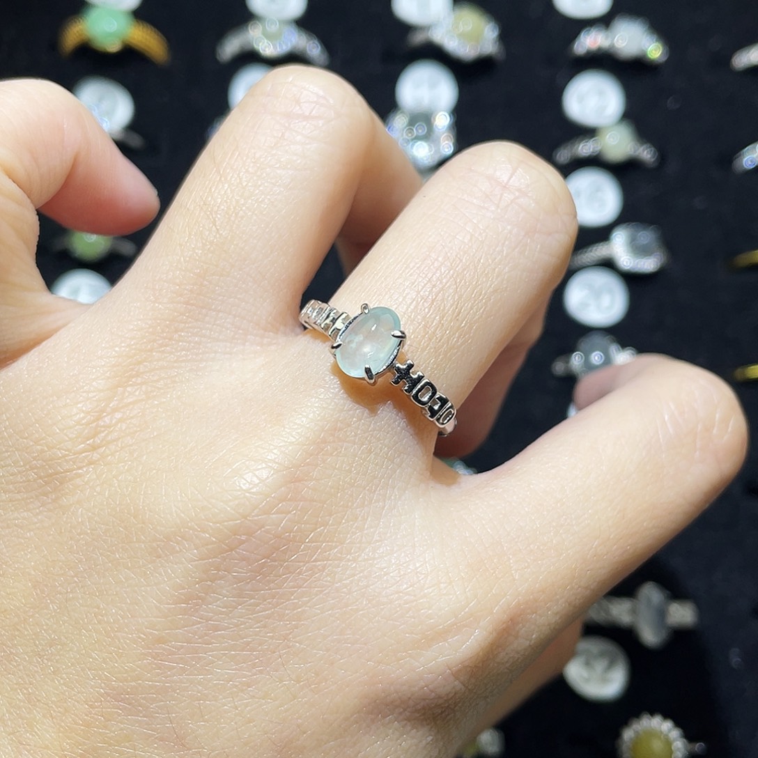 翡翠未镶嵌戒指戒指