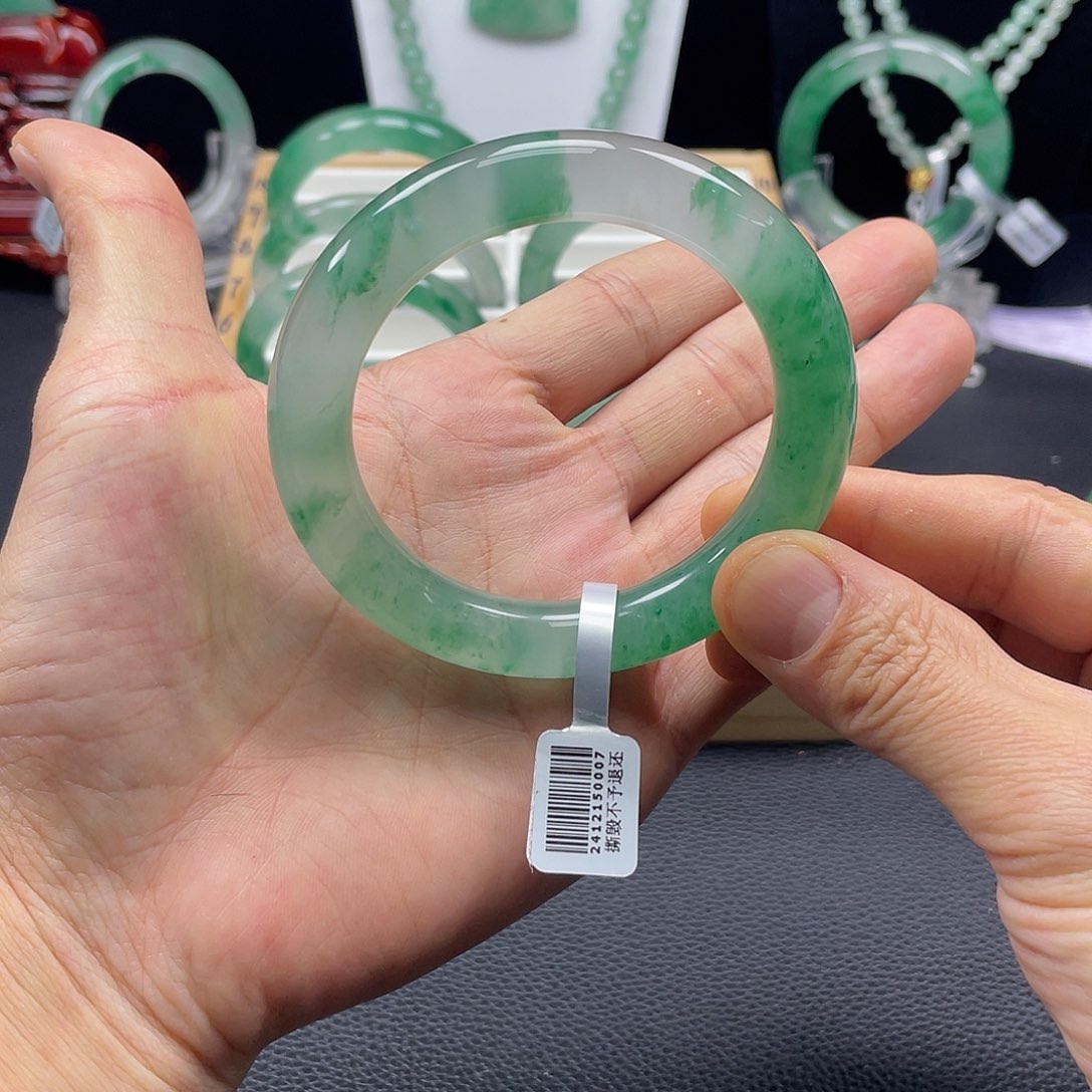 石英质玉手镯未镶嵌梦*