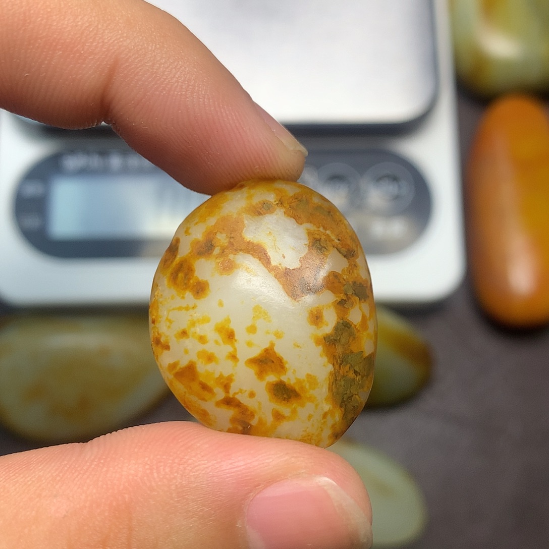 和田玉（糖玉）未镶嵌挂件