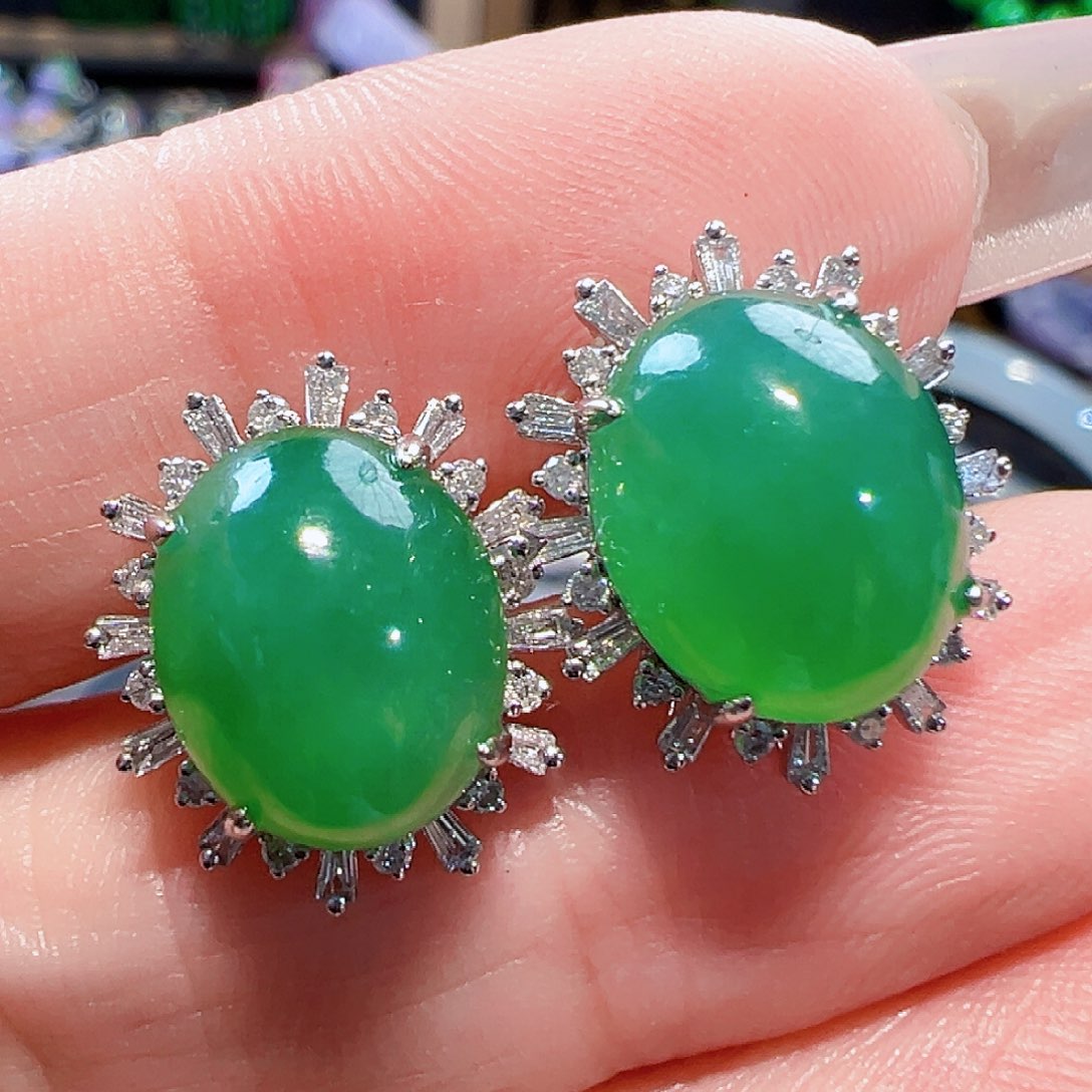 翡翠耳饰18K金镶嵌签收后24小时鉴赏期