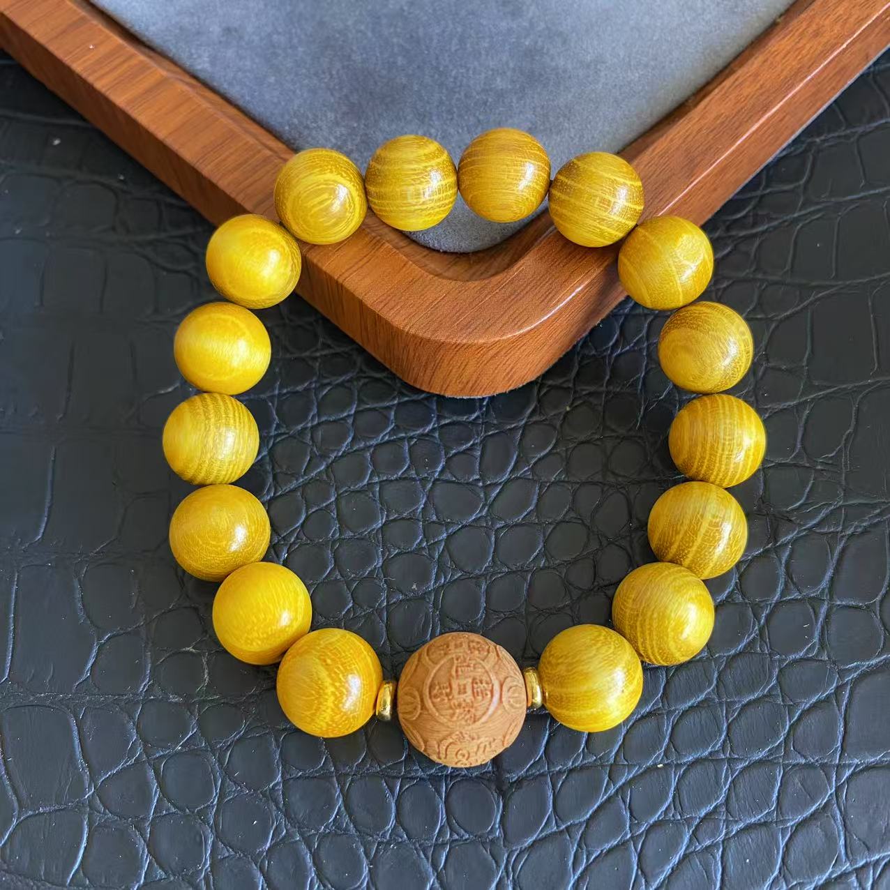 精品黄龙M手链丫4237