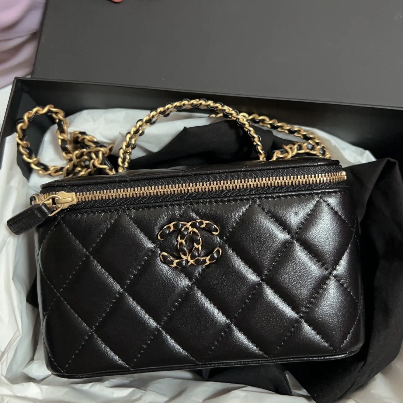 95新 Chanel/香奈儿 青奢荟/黑金24C手柄盒子斜挎包/87448