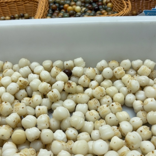 斗***牛吊坠白玉菩提跑环猫