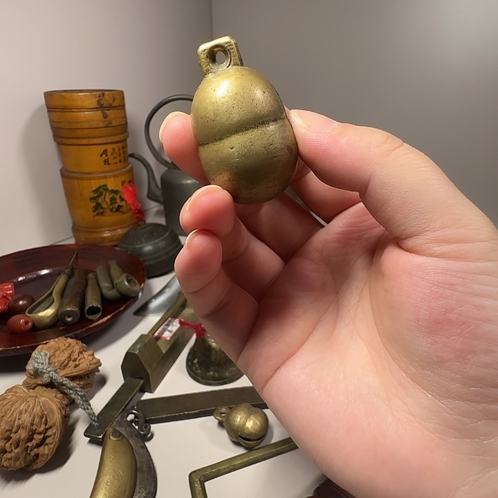 我***阳20251212大的花生铃铛